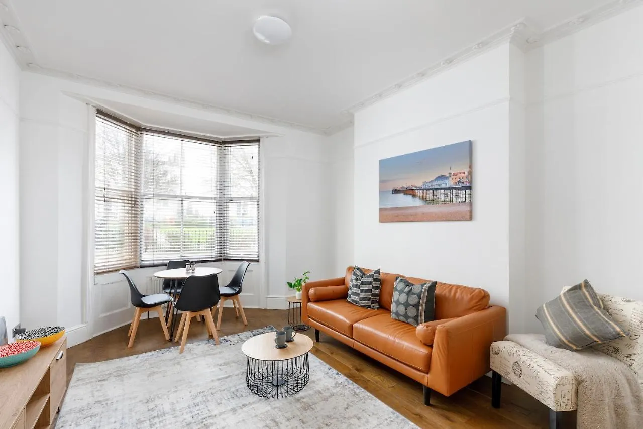 Serenity Square - Wow Location Central Brighton Sleeps 4